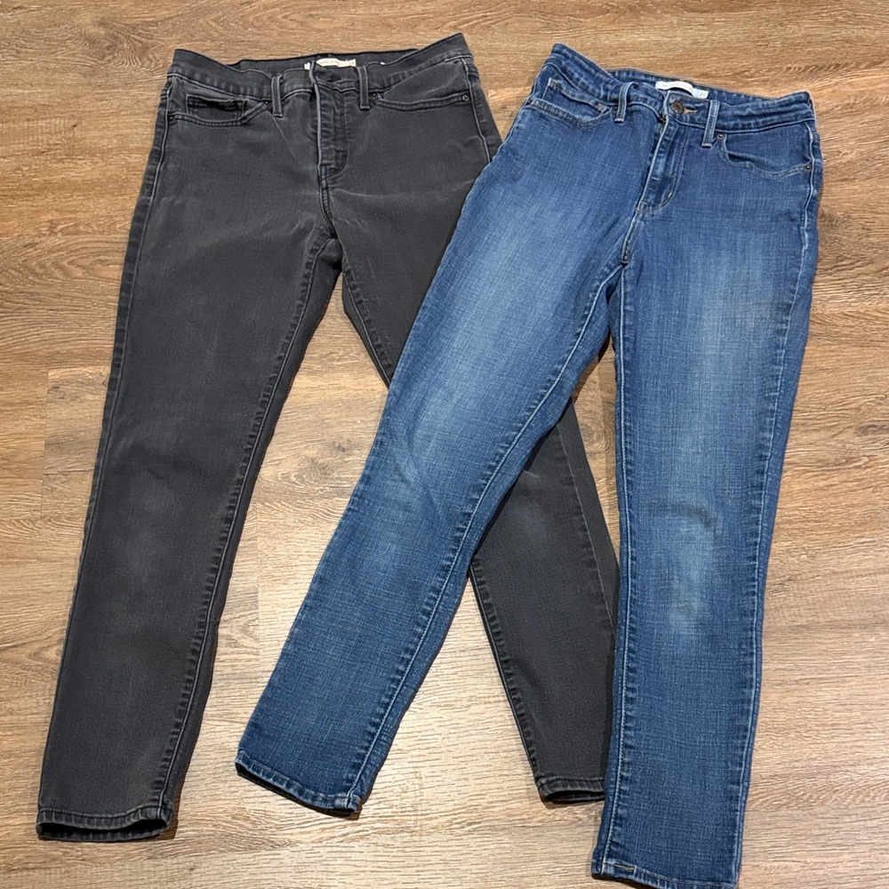 Levi’s Women's Black and Blue Skinny Jeans Bundle